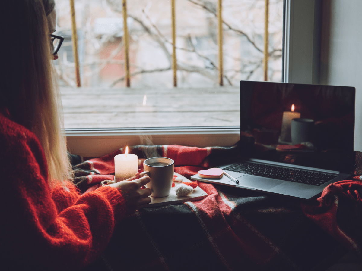 Long Distance Sex Tips to Spice Things Up