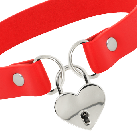 Coquette Hand Crafted Choker Keys Heart - Red close up