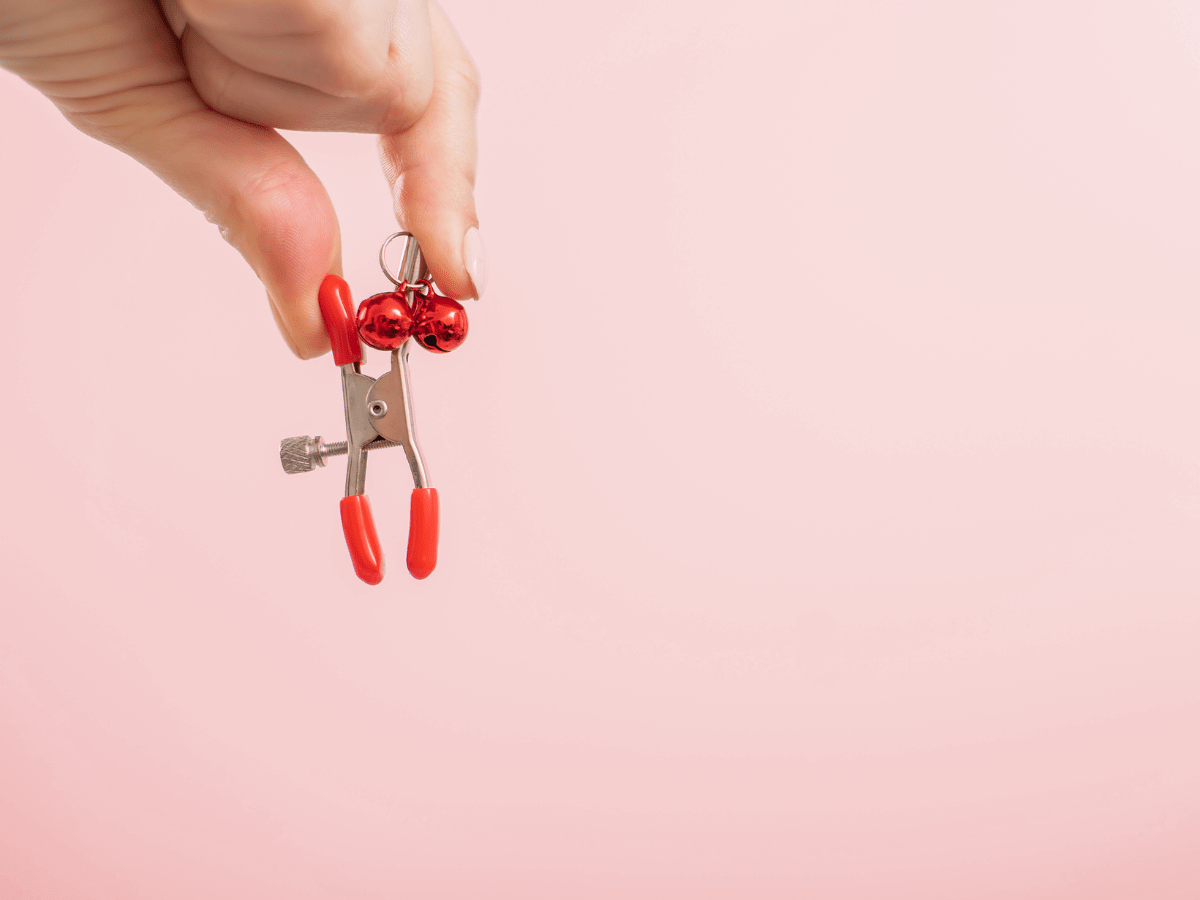 Everything you need to know about nipple clamps and play - Loveangels