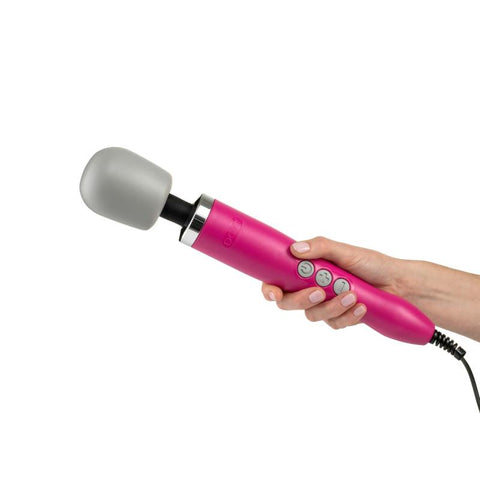 Doxy Original Massager pink in hand